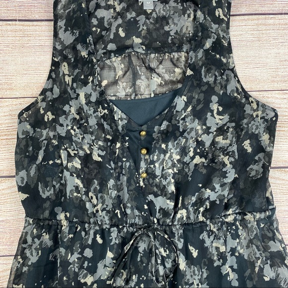 Converse Floral Sleeveless Dress - Picture 6 of 13